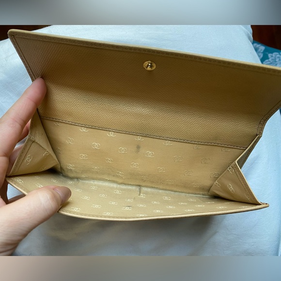 Chanel Caviar Lonng Wallet - Picture 5 of 11